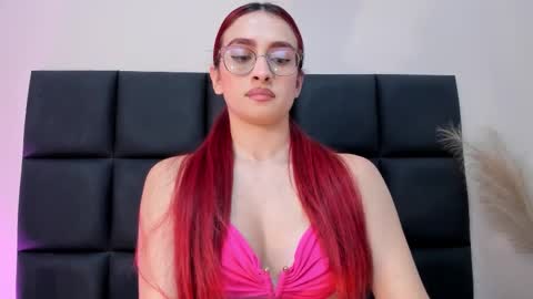 Andra Cyrus online show from 11.08.25