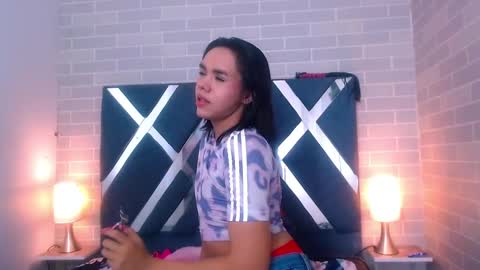 Snapshot of andrea_gill_ chatting on 02.07.25 Andres Gil online show from 02.07.25