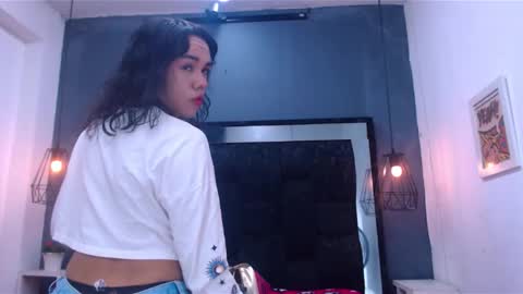 Snapshot of andrea_gill_ chatting on 09.16.25 Andres Gil online show from 09.16.25