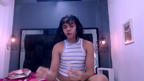 Snapshot of andrea_gill_ chatting on 09.27.25 Andres Gil online show from 09.27.25