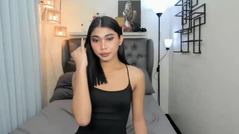 Snapshot of andreajane69 chatting on 10.10.25 andreajane69 online show from 10.10.25