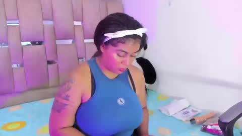 Snapshot of andreasweet2 chatting on 09.24.25 A n d r e a S w e e t online show from 09.24.25
