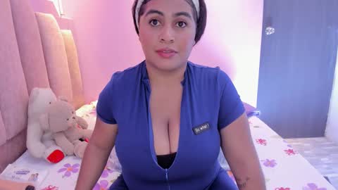 Snapshot of andreasweet2 chatting on 09.30.25 A n d r e a S w e e t online show from 09.30.25
