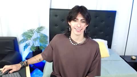 Andrey online show from 11.18.25