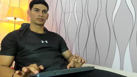 Snapshot of andres_stud chatting on 01.27.25 andres_stud online show from 01.27.25