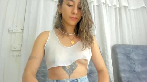 Snapshot of andresgiraldo1 chatting on 12.06.24 Isa --------- online show from 12.06.24