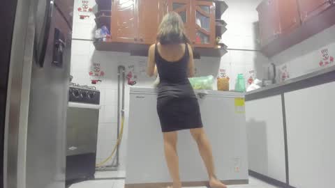 Snapshot of andresgiraldo1 chatting on 12.11.24 Isa --------- online show from 12.11.24