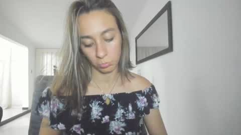 Snapshot of andresgiraldo1 chatting on 01.23.25 Isa --------- online show from 01.23.25
