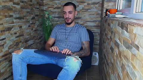 Snapshot of andrewbanner chatting on 12.16.24 MasterRomania online show from 12.16.24