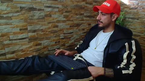 Snapshot of andrewbanner chatting on 01.15.25 MasterRomania online show from 01.15.25