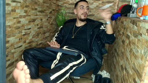 Snapshot of andrewbanner chatting on 01.21.25 MasterRomania online show from 01.21.25