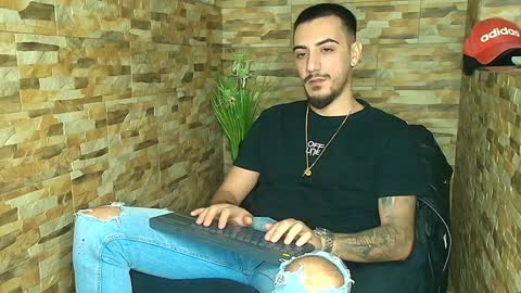 Snapshot of andrewbanner chatting on 01.22.25 MasterRomania online show from 01.22.25