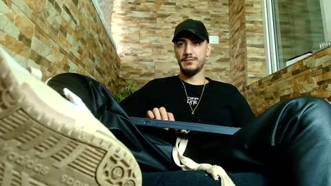 Snapshot of andrewbanner chatting on 01.22.25 MasterRomania online show from 01.22.25