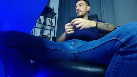 Snapshot of andrewbanner chatting on 02.07.25 MasterRomania online show from 02.07.25