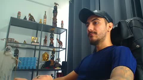 Snapshot of andrewbanner chatting on 02.21.25 MasterRomania online show from 02.21.25