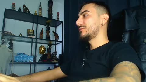 Snapshot of andrewbanner chatting on 02.27.25 MasterRomania online show from 02.27.25