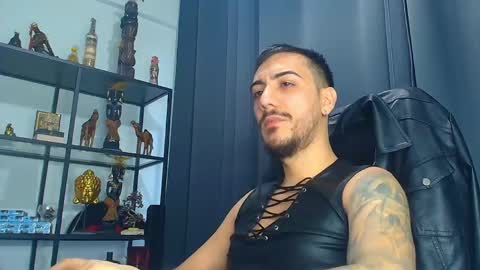 Snapshot of andrewbanner chatting on 03.03.25 MasterRomania online show from 03.03.25