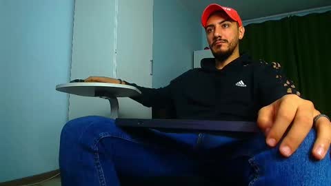 Snapshot of andrewbanner chatting on 10.07.25 MasterRomania online show from 10.07.25