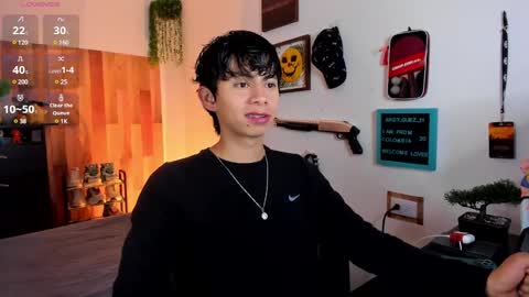 andy_guez_11 online show from 02.20.25