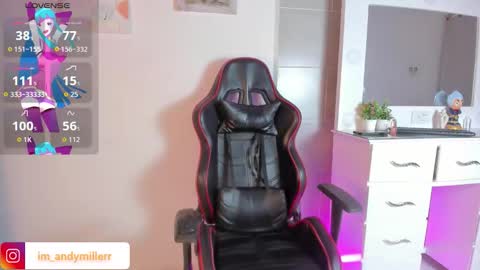 Snapshot of andy_millerr chatting on 10.03.25 andy miller online show from 10.03.25