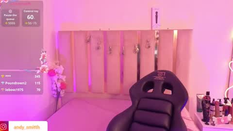 Snapshot of andy_tay1 chatting on 09.20.25 Andy tay online show from 09.20.25