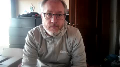 Snapshot of andyberg8 chatting on 02.23.25 Andy online show from 02.23.25