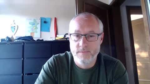 Snapshot of andyberg8 chatting on 09.19.25 Andy online show from 09.19.25