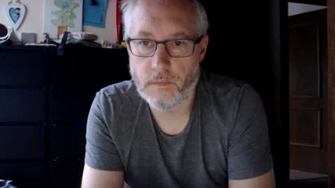 Snapshot of andyberg8 chatting on 10.13.25 Andy online show from 10.13.25