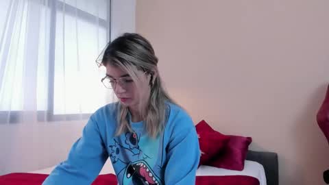 Snapshot of angebrooks chatting on 10.17.25 AngeBrooks online show from 10.17.25