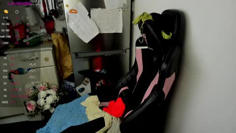 Eva online show from 12.23.24