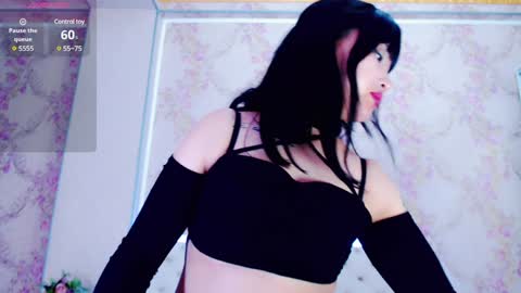 Snapshot of angel_asia_ chatting on 01.14.25 angel_asia_ online show from 01.14.25