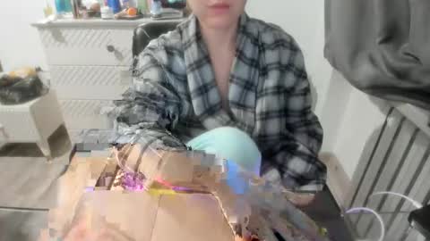 Snapshot of angel_lee__ chatting on 01.08.25 angel_lee__ online show from 01.08.25