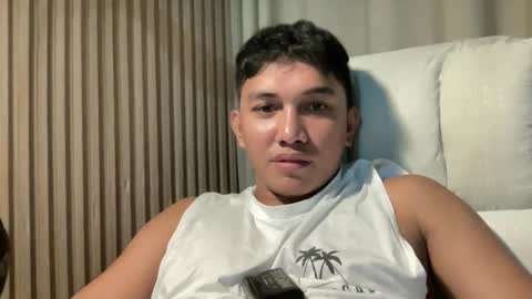 Snapshot of angel_rafael chatting on 01.23.25 angel_rafael online show from 01.23.25