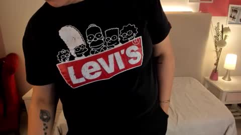 angel_velvet_ online show from 10.25.25