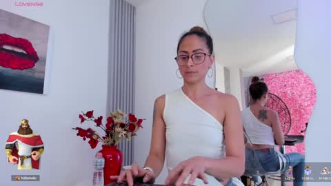 Snapshot of angela_donnato chatting on 12.30.24 A N G E LA. online show from 12.30.24