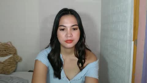 Snapshot of angelavida chatting on 09.16.25 angel- i am new here please do understand that i only get naked on private room thank you online show from 09.16.25
