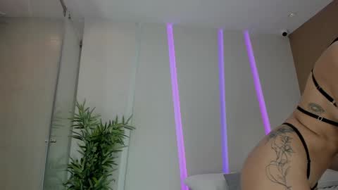 Snapshot of angelbae_ chatting on 01.19.25 AngelBae  online show from 01.19.25