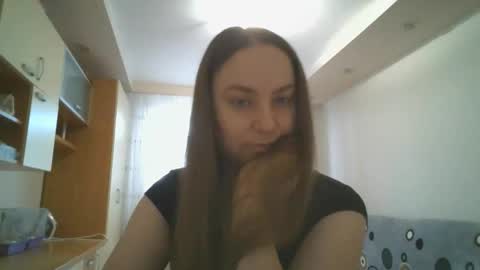 Snapshot of angelina_26 chatting on 10.16.25 Angelina 26 online show from 10.16.25