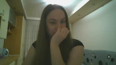 Snapshot of angelina_26 chatting on 10.17.25 Angelina 26 online show from 10.17.25