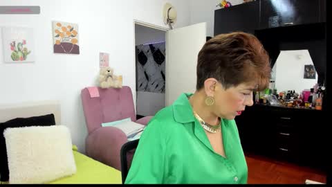 Angelina online show from 11.27.25