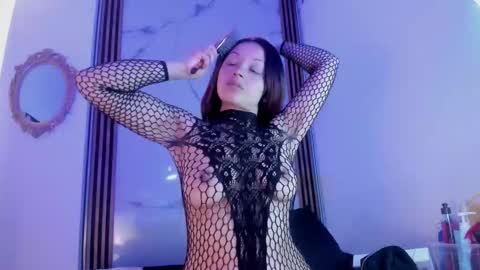 ANGELINA   online show from 10.21.25