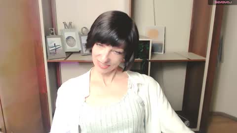 Angelina online show from 10.20.25