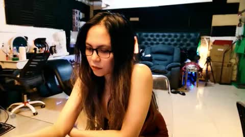 Angel online show from 09.22.25