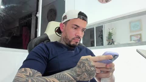 angellatino0 online show from 01.01.25