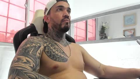 angellatino0 online show from 01.01.25