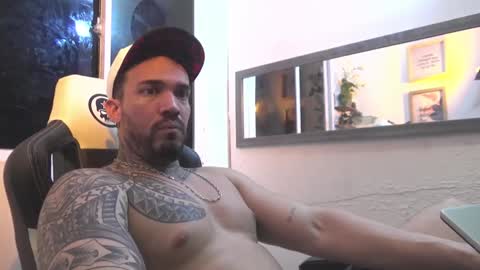 angellatino0 online show from 01.04.25