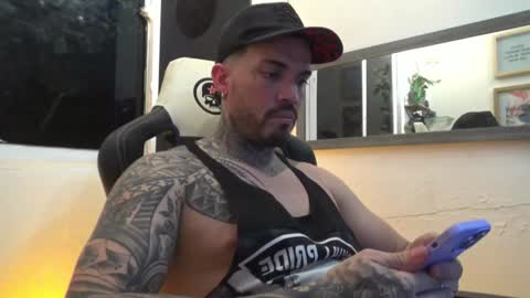 angellatino0 online show from 01.28.25