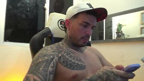 angellatino0 online show from 02.01.25