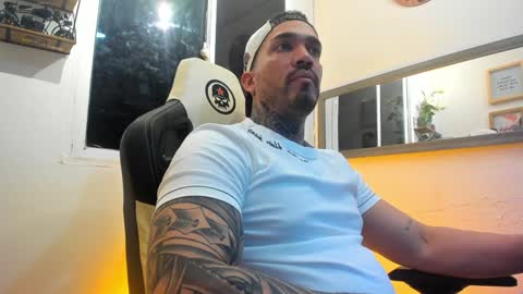 angellatino0 online show from 02.02.25