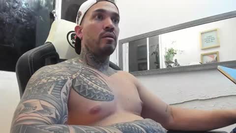 angellatino0 online show from 02.13.25